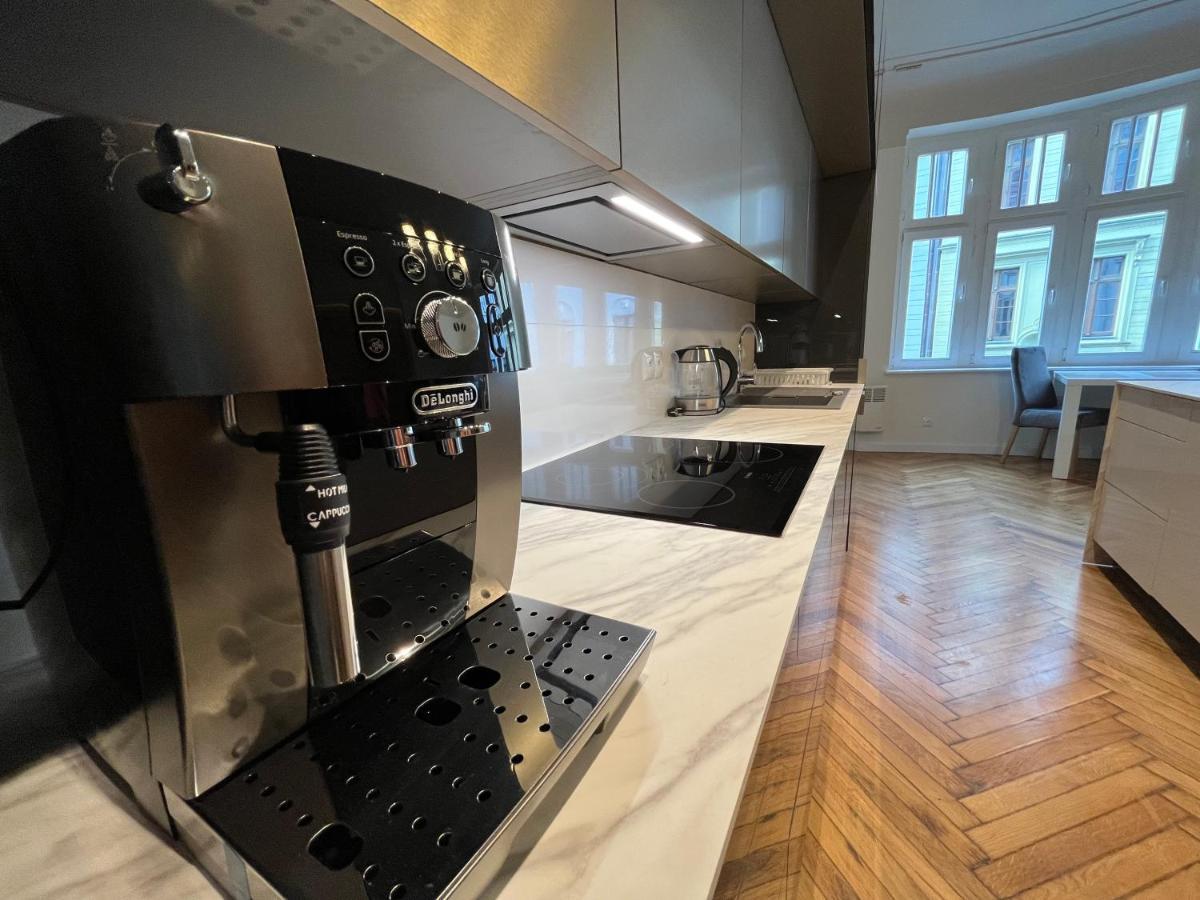 Serce Starowki // Heart Of Old Town Apartment